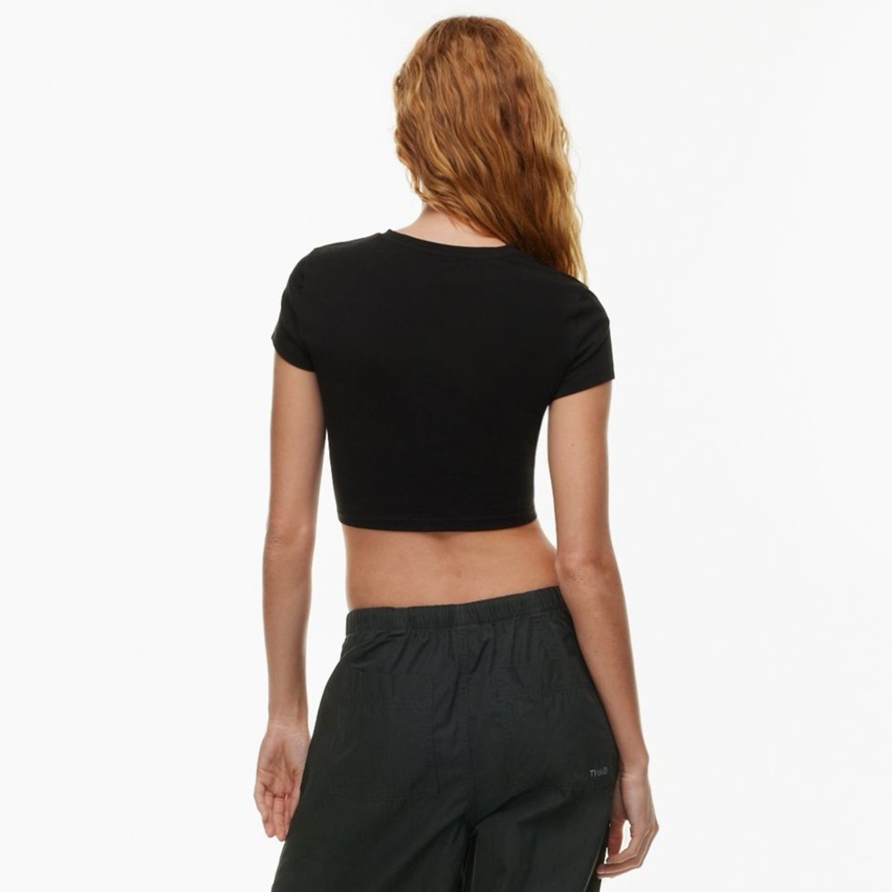 Aritzia black Tna chill ortiz cropped T-shirt - Picture 2 of 3